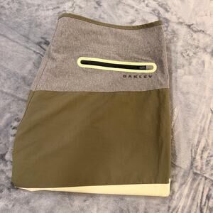 Oakley Performance Fit Board Shorts Men's Lightweight Color Panel Sz 38 Swim